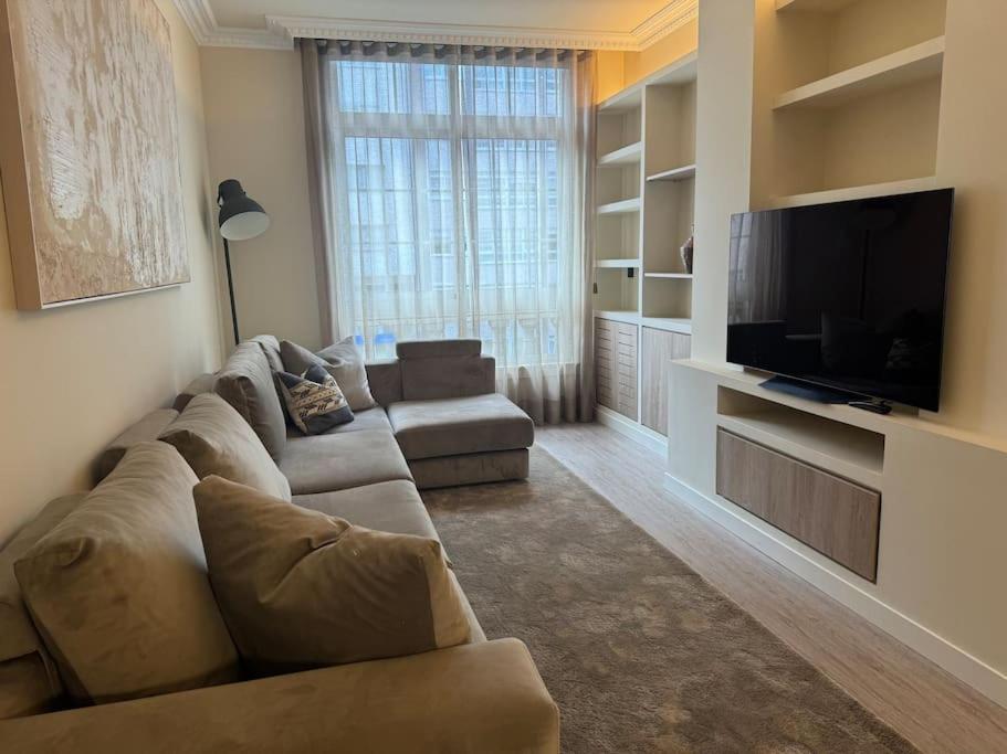 شقة Maison Du Centre By Oktheway آكورونيا المظهر الخارجي الصورة