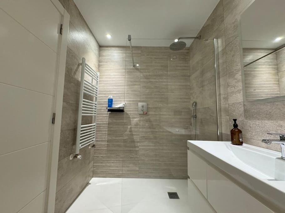 شقة Maison Du Centre By Oktheway آكورونيا المظهر الخارجي الصورة
